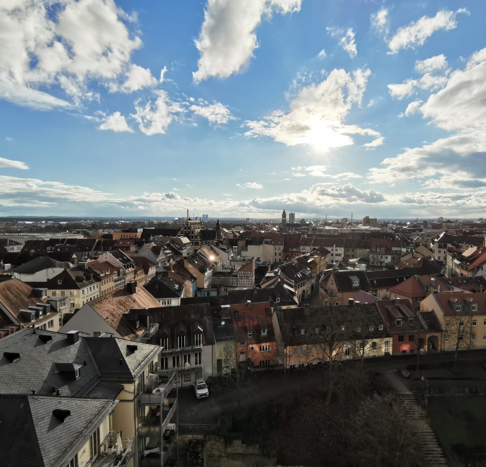 Reinigung der PV-Anlage als Teil der Wartung